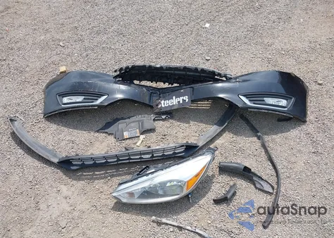 2015 Ford Focus Titanium from USA, damaged, VIN 1FADP3N26FL268055